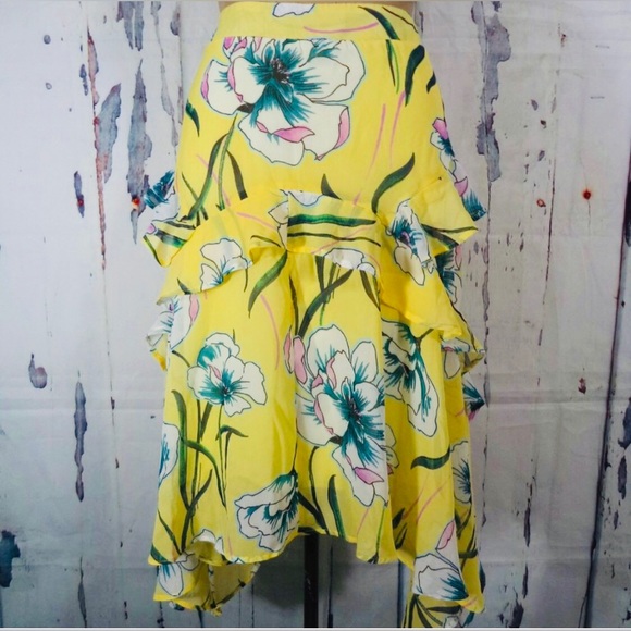 Kate & Mallory Dresses & Skirts - Kate & Mallory Ruffled Summer Chiffon Skirt Sz 2X 🌼Flowers Asymmetrical Bottom